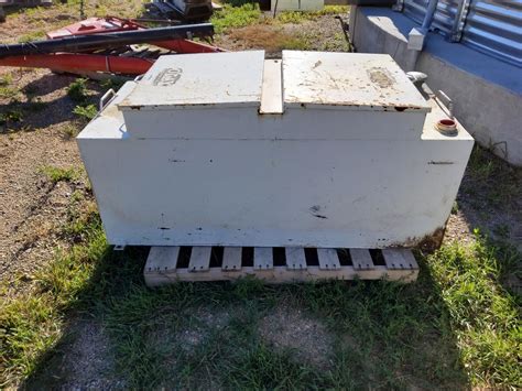 Oday Portable Fuel Tank W Tool Box Bigiron Auctions