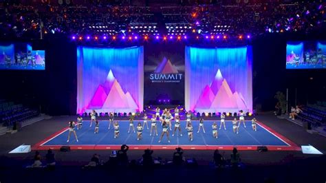 Universal Athletics Shockwave L Junior Medium Semis