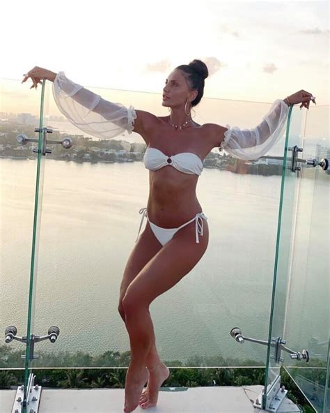 7 Hot Sexy Genta Ismajli Bikini Pics