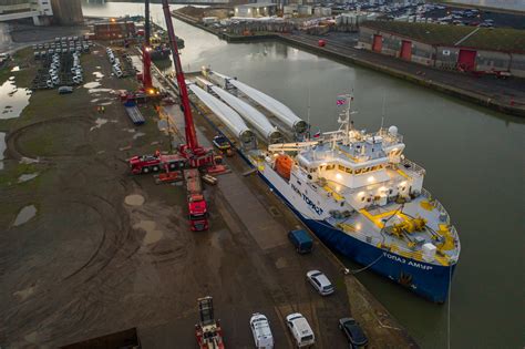 Cleanearth Takes Delivery Of Uks Longest Onshore Wind Turbine Blades