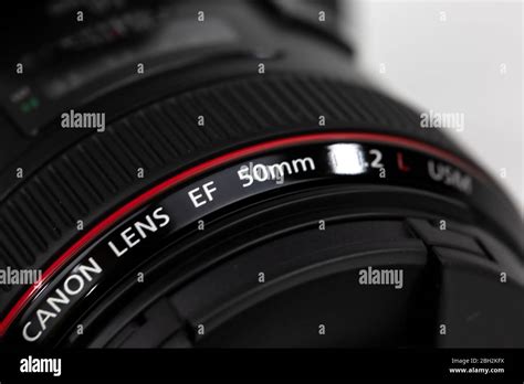 Tokyo, Japan 22.04.2020 DSLR camera Canon Mark 5D IV EF-50mm 1.2 USM ...