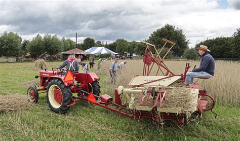 Het Boerenwerk Van Vroeger Spreekt Ook Nu Nog Aan Landbouw