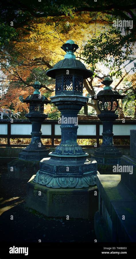 Japanese Garden Lanterns To Illuminate Japanese Pagodas And Temples