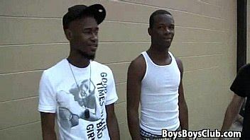 Wet Steamy Gay Handjobs And Interracial Cock Sucking XNXX