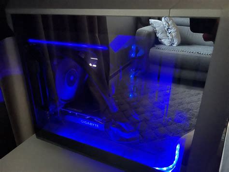 Gigabyte aorus B550i Pro AX Wi-Fi with Corsair vengeance 16gb Kit ...