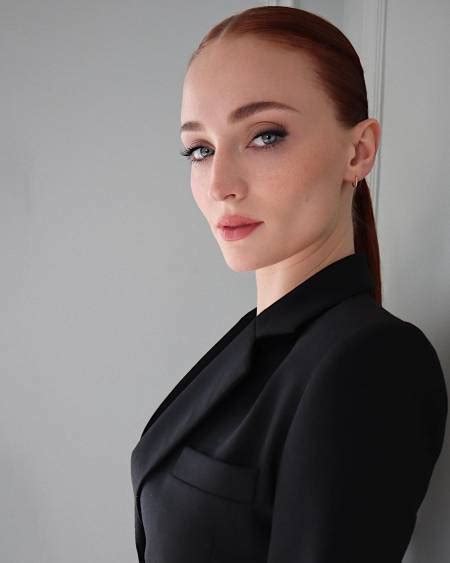 Sophie Turner Wiki Height Age Joe Jonas Divorce