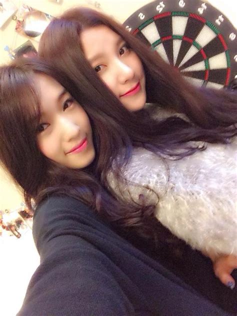 HOT TEEN VIỆT đua nhau khoe quà tặng ngày