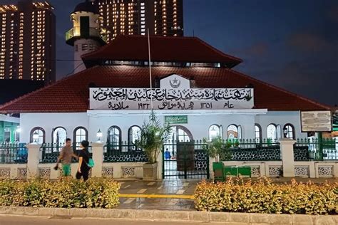 Foto 3 Cara Berkunjung Ke Masjid Al Makmur Cikini Bisa Naik KRL