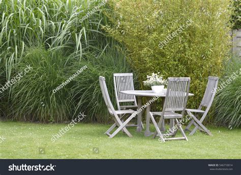 2 Jardin Salon De Jardin Images, Stock Photos & Vectors | Shutterstock