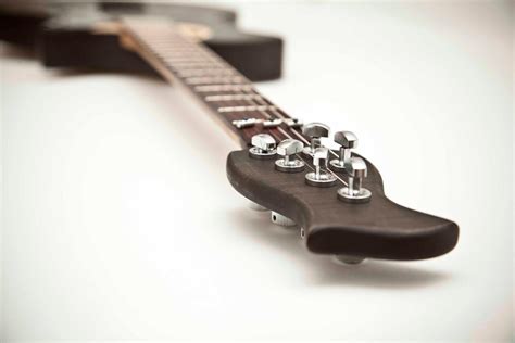 Smart guitar previews connected hybrid future