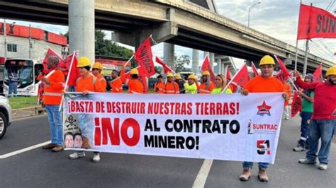 Protestas Sociales Paralizan Panam En Rechazo A Contrato Minero La