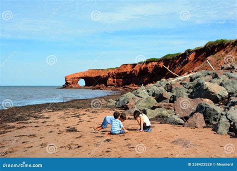 Cavendish Beach in Prince Edward Island National Park Prince Edward ...