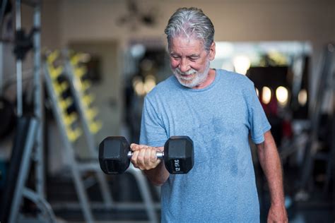 Getting Over Your Fear Of The Weight Room