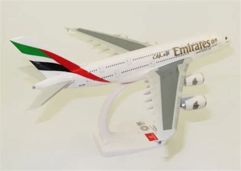 2020 EMIRATES EXPO Airbus A380 1 250 Scale Avion Model Collectible