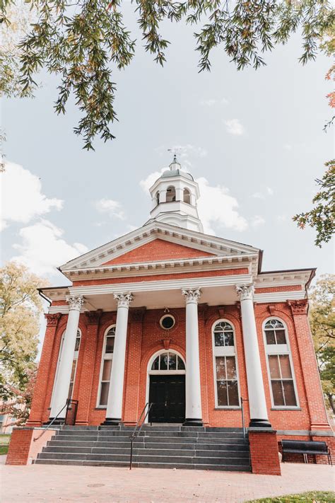 Leesburg Virginia Courthouse Wedding - Rachel Yearick Photography