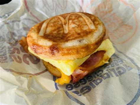 I tried all of McDonald's breakfast sandwiches and ranked them from ...