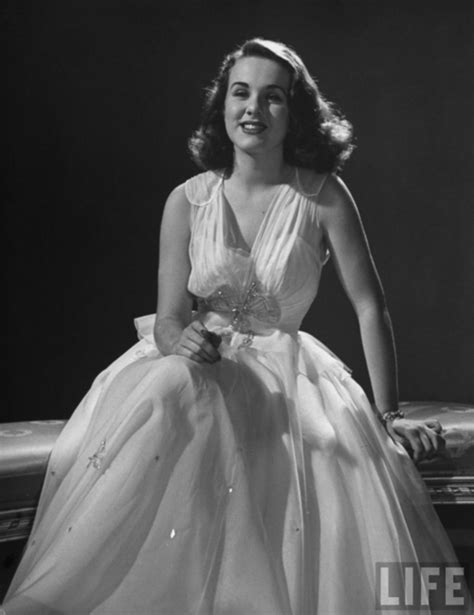 Girls Of The 40s Deanna Durbin Hollywood Hollywood Glamour