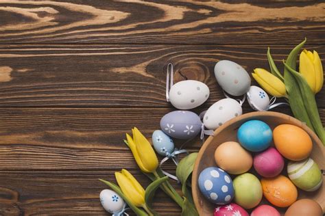 4k 5k Tulips Easter Wood Planks Eggs Multicolor Hd Wallpaper