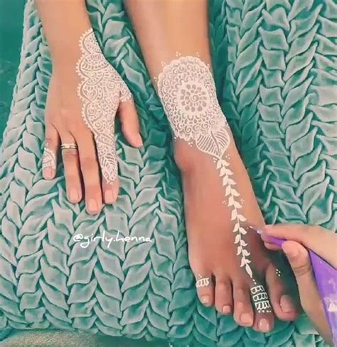 25 Amazing White Henna Designs Art And Design