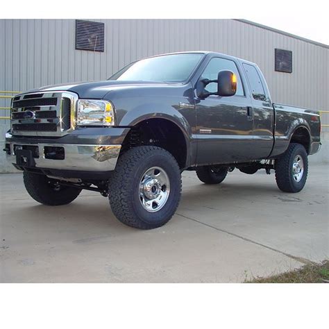 35 S With A Superlift 4 Lift Kit For The 2005 2007 Ford F 250 And F