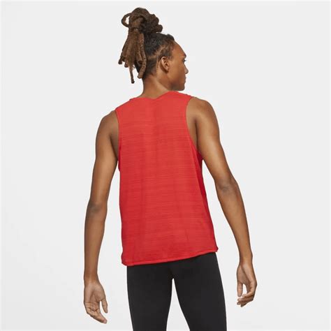 Regata Nike Dri Fit Miler Tank Vermelha Titanes Esportes Camisas