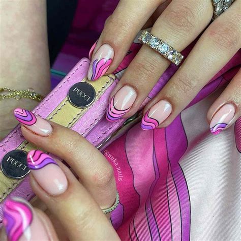 15 Purple Swirl Nail Ideas That Put a Playful Spin on a Regal Color