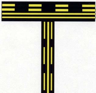 Taxiway Markings, Signs, and Lights Explained - Aviation History ...