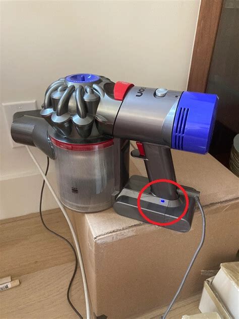 Dyson Flashing Blue Light Here’s What To Do Cleaners Talk