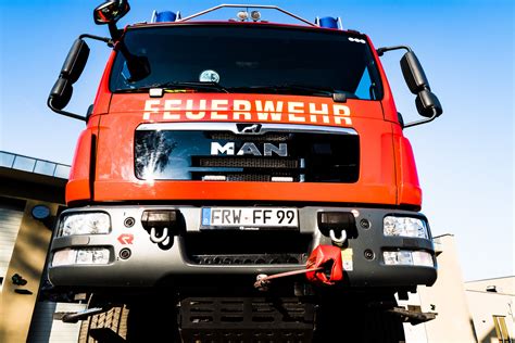 Uhr H Hilfeleistung Weinbergstra E Feuerwehr