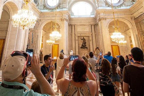 Madrid Royal Palace Expert Guided Tour With Skip The Line Access Triphobo