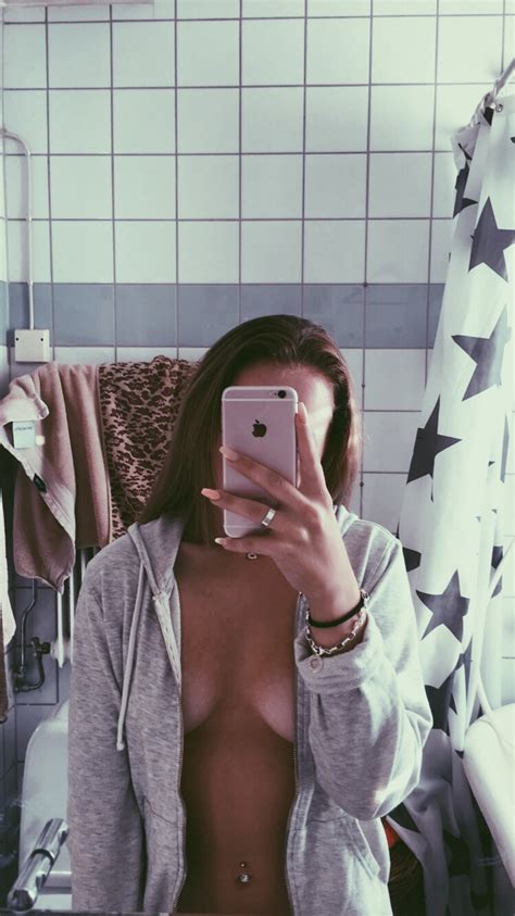 Braless Porn Pic