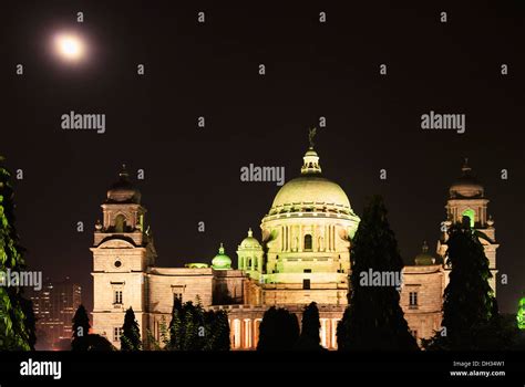 Victoria memorial kolkata night view hi-res stock photography and ...