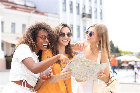 Premium Photo Photo Of Three Girls Enjoying Sightseeing Outdoor