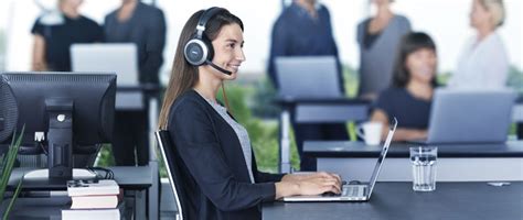 Телефонные гарнитуры и спикерфоны Plantronics, Jabra, VoIP телефоны ...