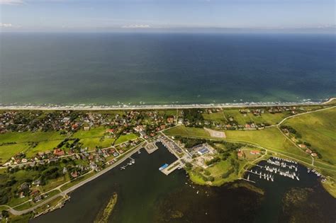 Hiddensee Vitte Aus Der Vogelperspektive Hafen Yachthafen An Der