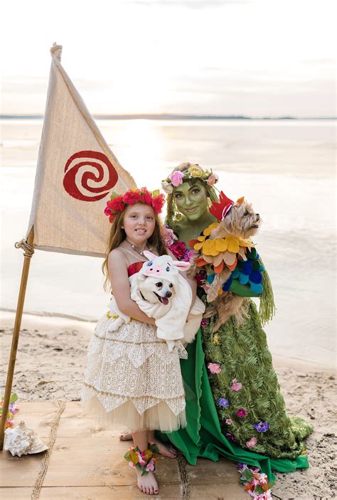 Something Delightful : Moana Family Halloween Costumes