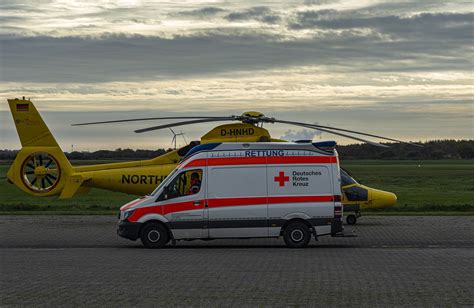 Hubschrauber Rettungswagen Rettung Kostenloses Foto Auf Pixabay Pixabay