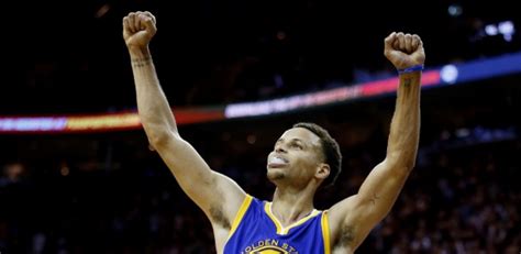 Curry Marca 51 Pontos E Warriors Atingem Marca Histórica Na Nba 0402