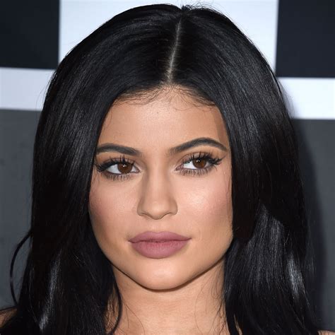 Kylie Jenner's Makeup Artist Shares His Eyebrow Pencil Tips | Glamour