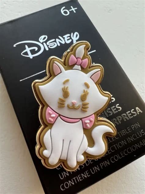 DISNEY SUGAR COOKIE Portrait Pin Marie The Aristocats Loungefly