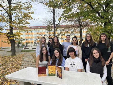 Литературен клуб "Книги в действие" - СУ "Христо Ботев" гр. Ихтиман