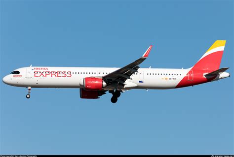 EC NIA Iberia Express Airbus A321 251NX Photo By Sierra Aviation