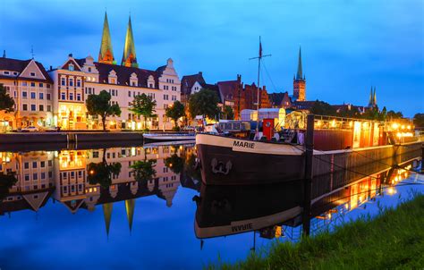 Holstenhafen Lübeck Foto And Bild Deutschland Europe Schleswig