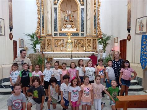 Alumnos Del Colegio Juan Xxiii Visitan A Los Patronos Del Pueblo En La