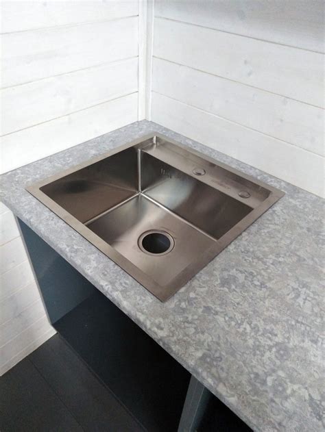 Как установить кухонную мойку в столешницу своими руками - kraski-laki ...