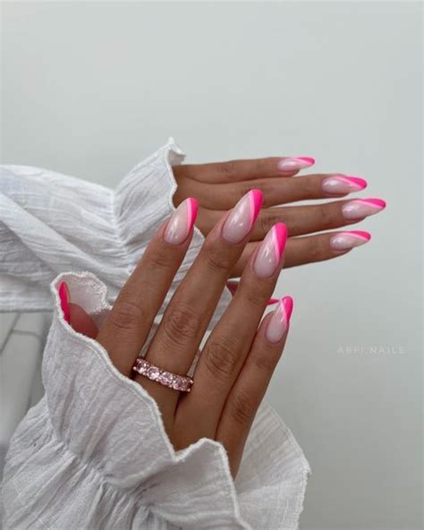 50 Pink Nails Perfect For Your Next Mani The Pink Brunette Gel