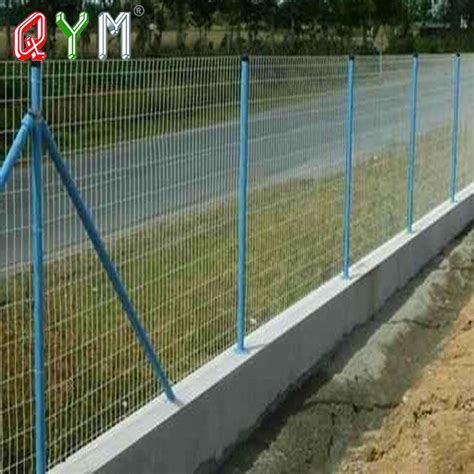 PVC Coated Euro Mesh Fence Welded Holland Wire Mesh Fence China Euro