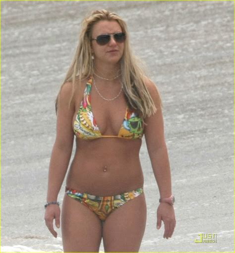 Photo Britney Spears Bikini Costa Rica 01 Photo 1134121 Just Jared