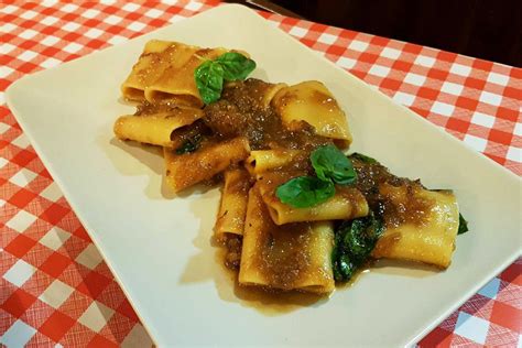 Le Trattorie Dove Mangiare La Pasta Alla Genovese A Napoli