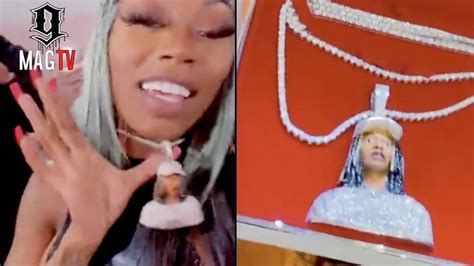 Asian Doll Gets Custom Diamond King Von Chain 🙏🏽 Youtube Asian